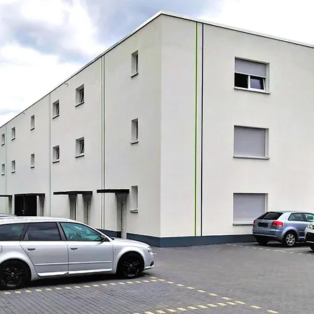 Moebliertes Einzimmerapartment Mit Einzelbetten In Kulmbach, Ada3 Apartman